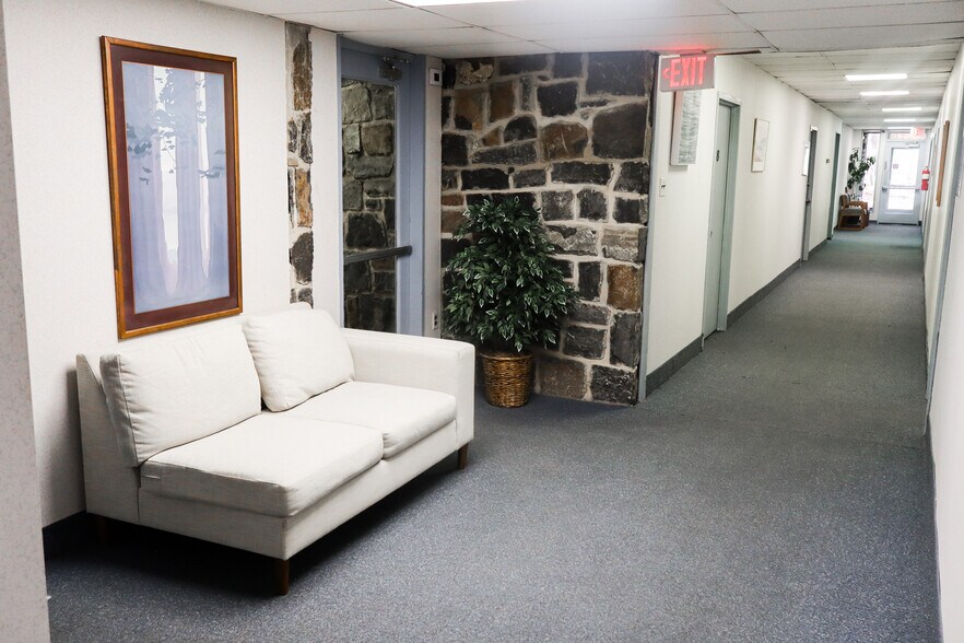 More Photos Of 339 N Route 73, Berlin Medical For Lease