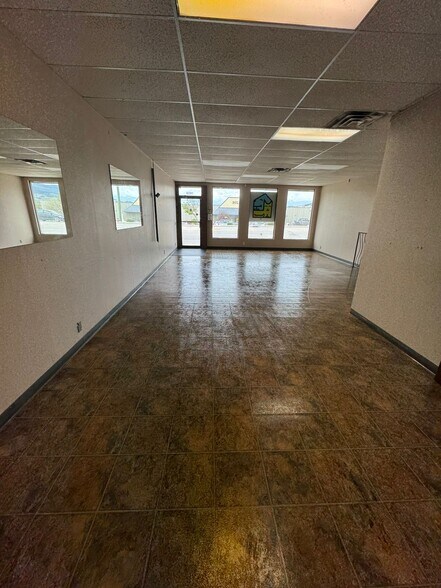 More Photos Of 2808 48 Av, Vernon Storefront Retail Residential For Lease