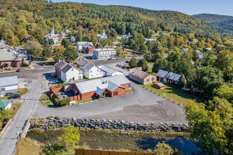 More Photos Of 1 Maple ave, Chelsea Restaurant For Sale