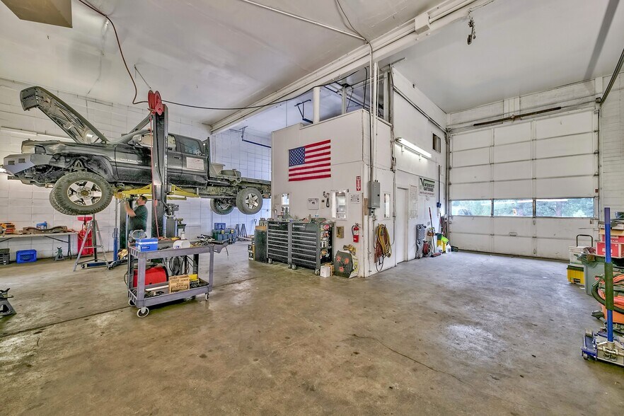 More Photos Of 2140 US Highway 50, South Lake Tahoe Warehouse For Sale