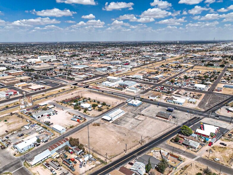 More Photos Of 300-305 S Grant Ave, Odessa Warehouse For Sale