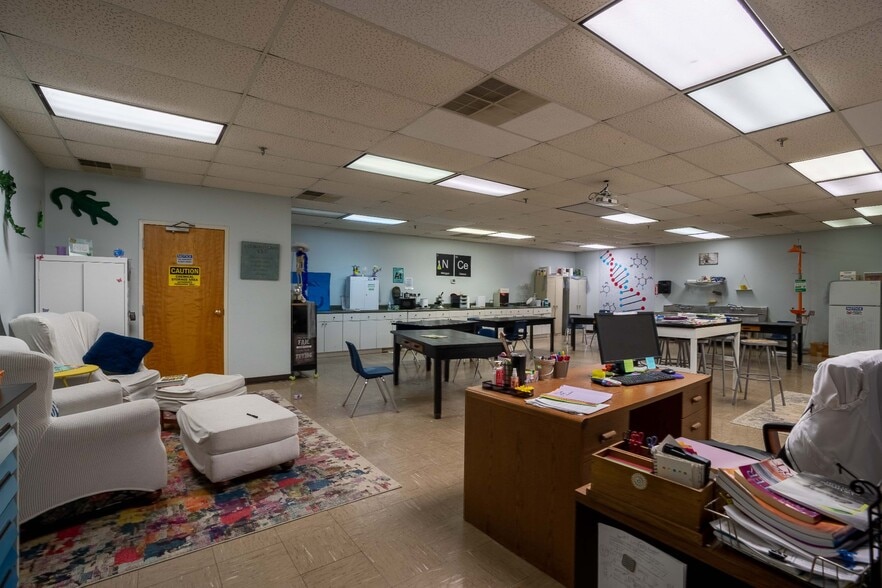 More Photos Of 8160 Regent Pky, Fort Mill Flex For Lease