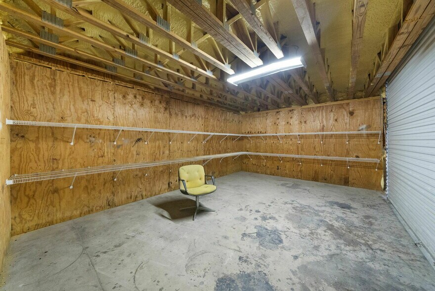 More Photos Of 1225 Transmitter Rd, Panama City Warehouse For Lease