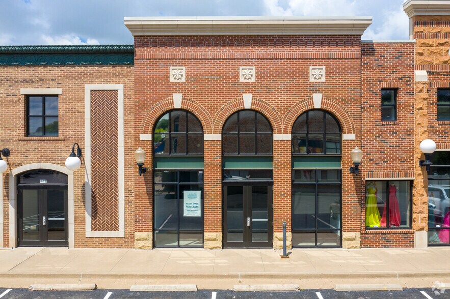 More Photos Of 1489 E 15th St, Edmond Unknown For Lease