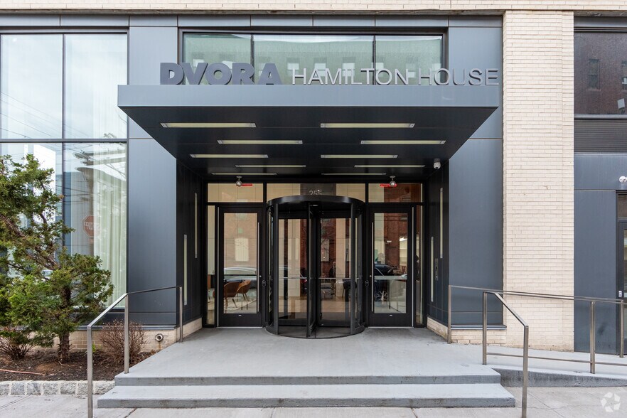 More Photos Of 255 BRUNSWICK St, Jersey City Coworking Space