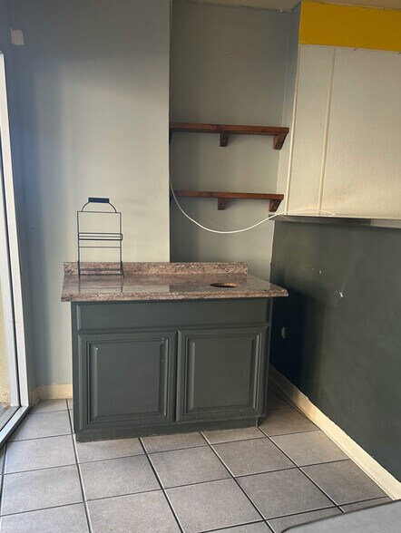 More Photos Of 371 30th St, Oakland Medical For Lease