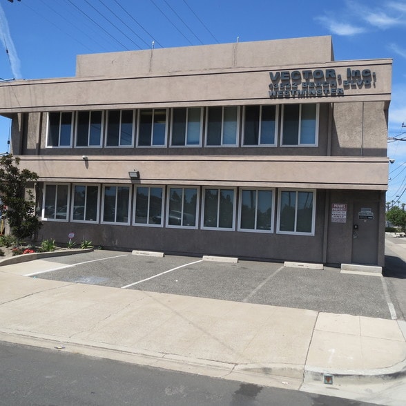 More Photos Of 13822 Beach Blvd, Westminster Office For Sale