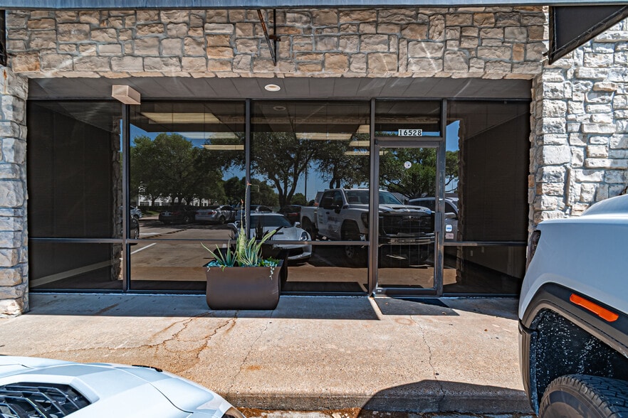 Primary Photo Of 16522-16536 Park Row, Houston Light Distribution For Lease