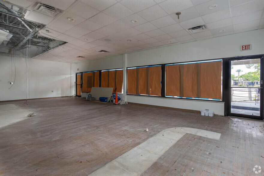 More Photos Of 1001-1041 N Collier Blvd, Marco Island Unknown For Lease