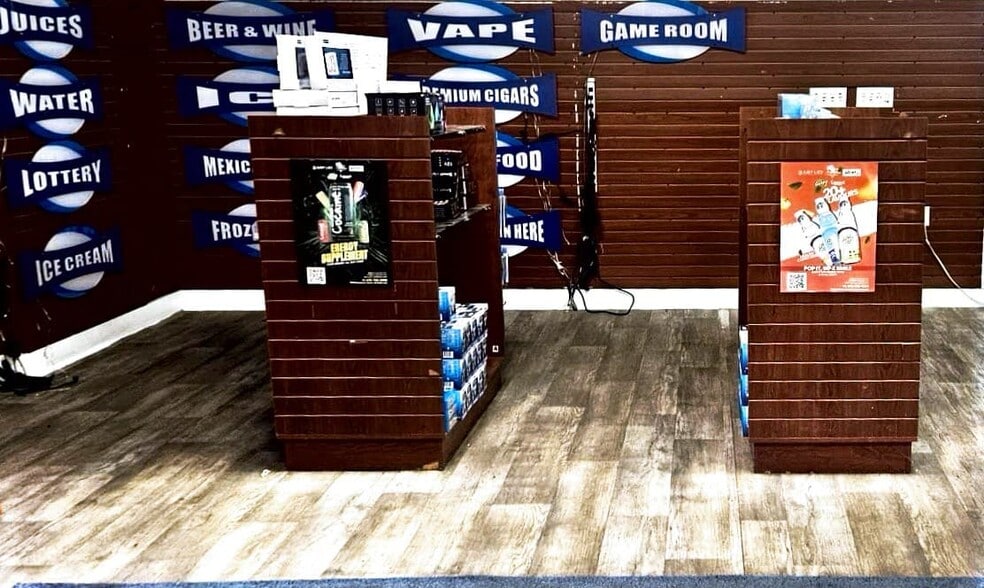 Primary Photo Of 2778 Riverside Dr, Macon-Bibb General Retail For Lease