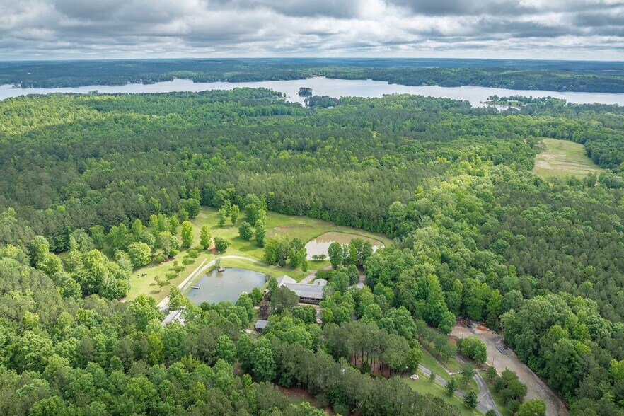 More Photos Of 1530 Buck Hill Rd, Ridgeway Industrial For Sale