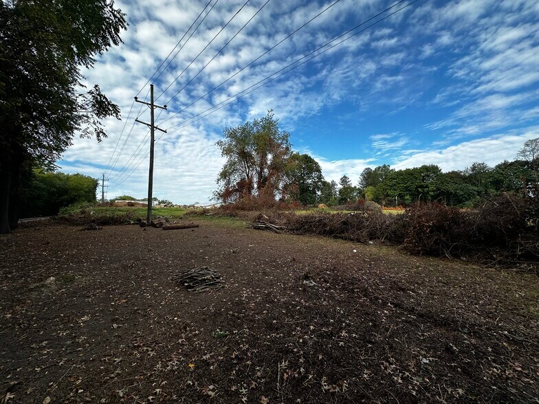 More Photos Of 651 Lincoln St, Oxford Land For Sale