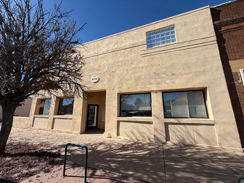Primary Photo Of 936 N F Ave, Douglas Storefront Retail Office For Sale