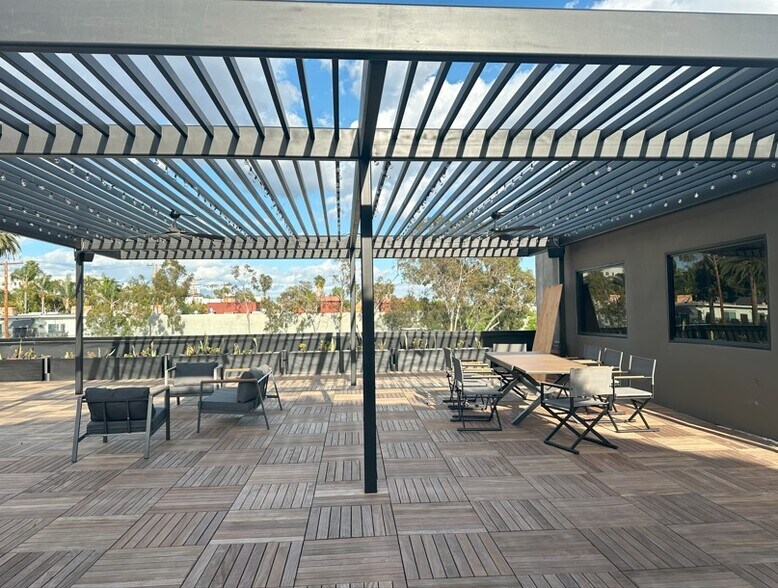 More Photos Of 8235 Santa Monica Blvd, West Hollywood Loft Creative Space For Lease