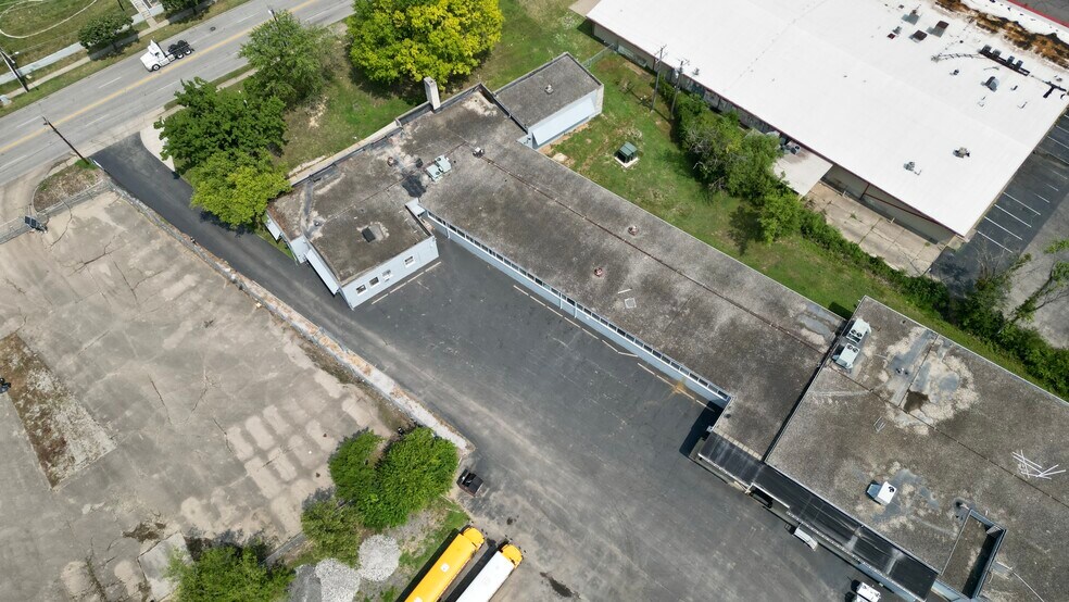 More Photos Of 7820 Reading Rd, Cincinnati Warehouse For Lease