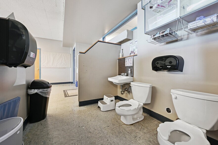 More Photos Of 3501 S Colorado Blvd, Cherry Hills Village Specialty For Lease
