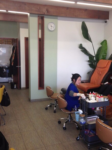 More Photos Of 1124-1156 S Colorado Blvd, Denver Unknown For Lease