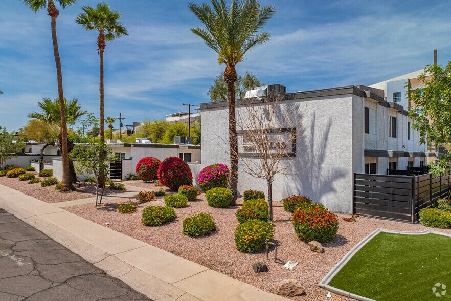 More Photos Of 7320 E Belleview St, Scottsdale Apartments For Sale