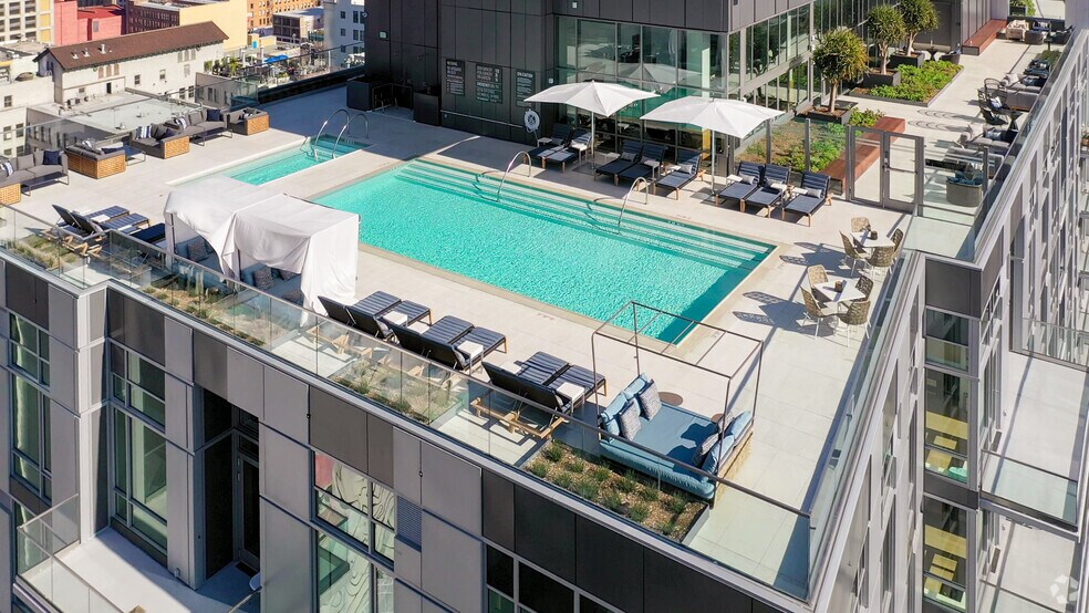 More Photos Of 427 W 5th St, Los Angeles Apartments For Lease