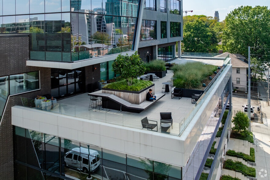 More Photos Of 1001-1009 17th Ave S, Nashville Office Residential For Lease