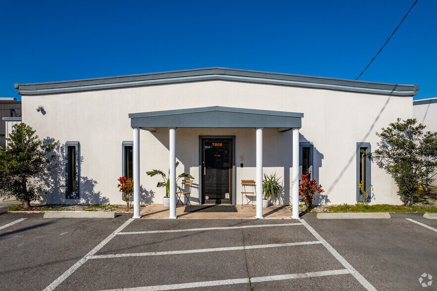More Photos Of 7808 Depot Ln, Tampa Light Distribution For Lease