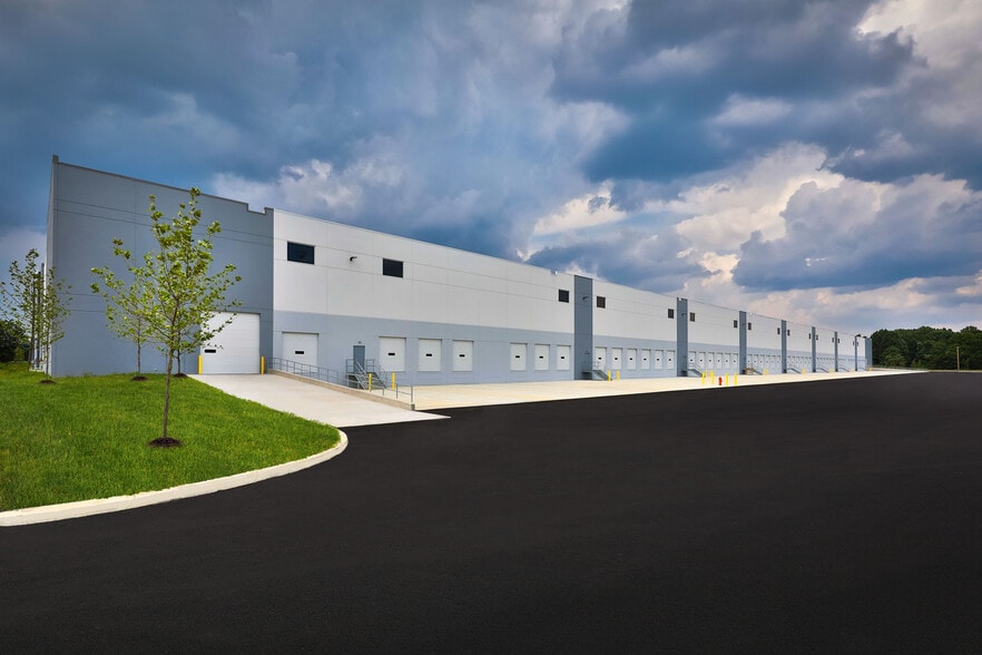 More Photos Of 3025 Meeting House Rd, Philadelphia Distribution For Lease