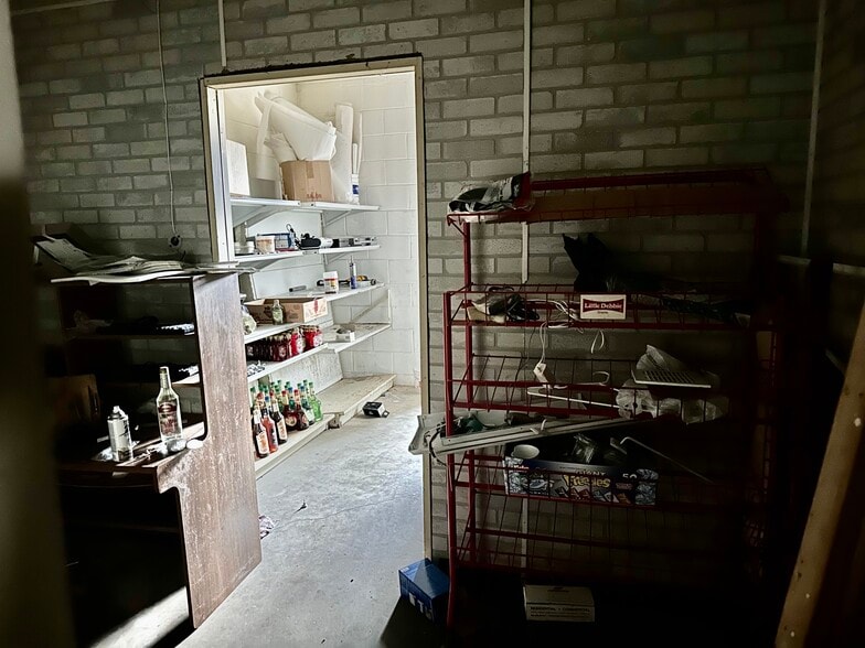 More Photos Of , Hazel Crest General Retail For Sale