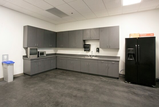 More Photos Of 14520 Delta Ln, Huntington Beach Industrial For Sale