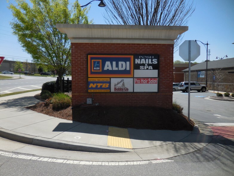 More Photos Of 12990 Highway 9 Rd, Alpharetta Unknown For Lease