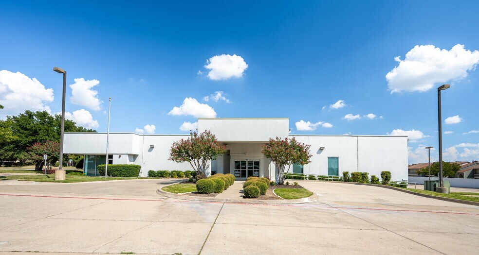 Primary Photo Of 1320 W Walnut Hill Ln, Irving Medical For Sale