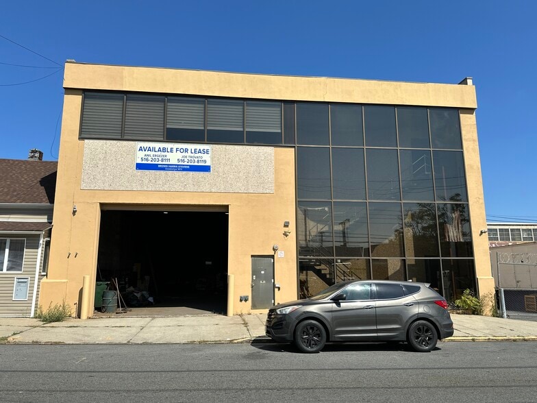 Primary Photo Of 46-27 54th Rd, Maspeth Industrial For Lease