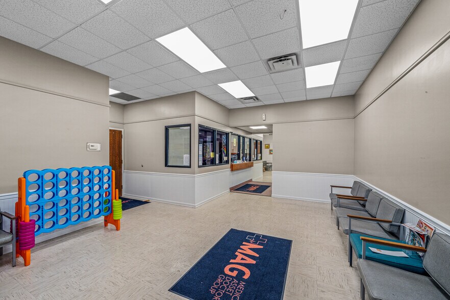 More Photos Of 15239 AL Highway 68, Crossville Medical For Sale