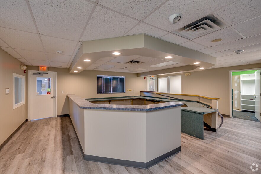 More Photos Of 17 S New York Ave, Atlantic City Parking Garage For Lease