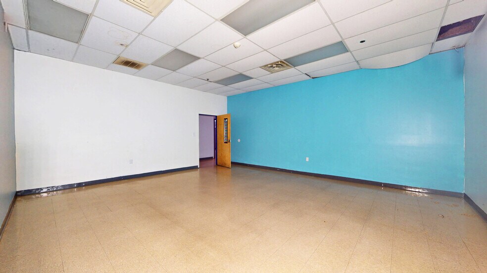 More Photos Of 45 S New York Ave, Galloway Unknown For Lease