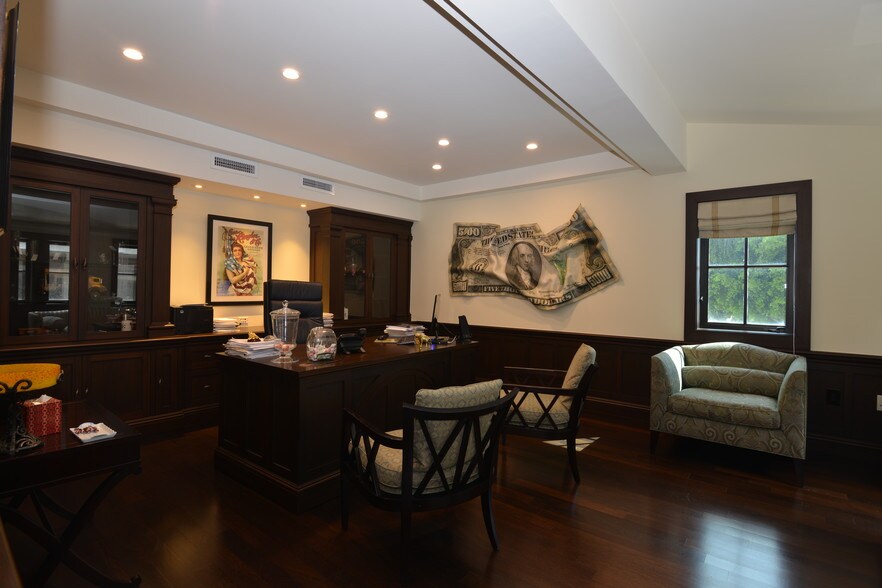 More Photos Of 133 Sevilla Ave, Coral Gables Medical For Lease