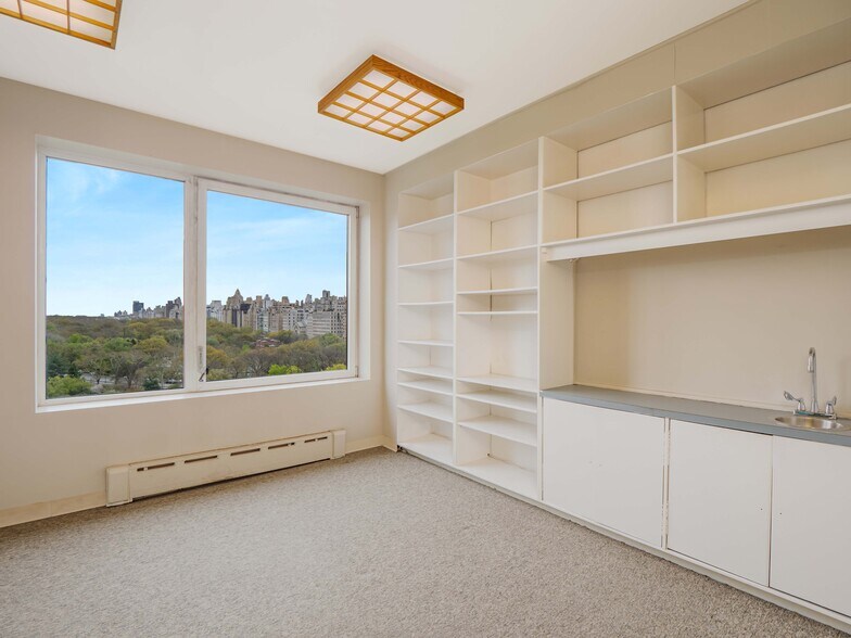 More Photos Of 30 Central Park S, New York Medical For Lease