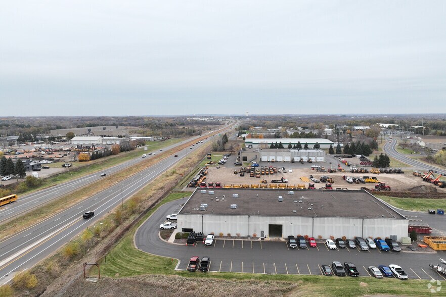 More Photos Of 14295 James Rd, Rogers Flex For Lease