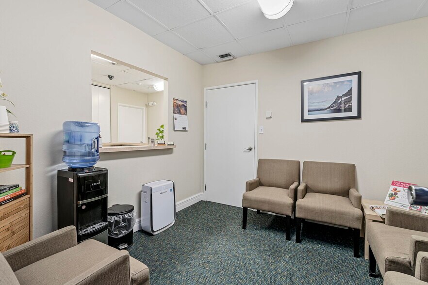 More Photos Of 890 Mill St, Reno Medical For Lease