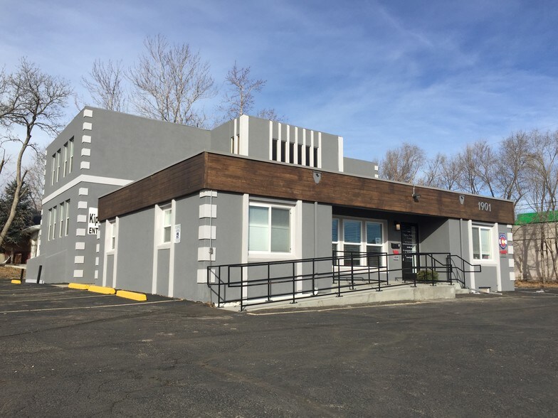 More Photos Of 1901 Kipling St, Lakewood Office For Sale