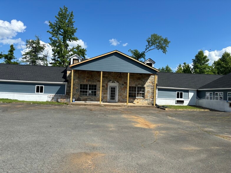 More Photos Of 1080 Richmond Hwy, Fredericksburg Healthcare For Sale