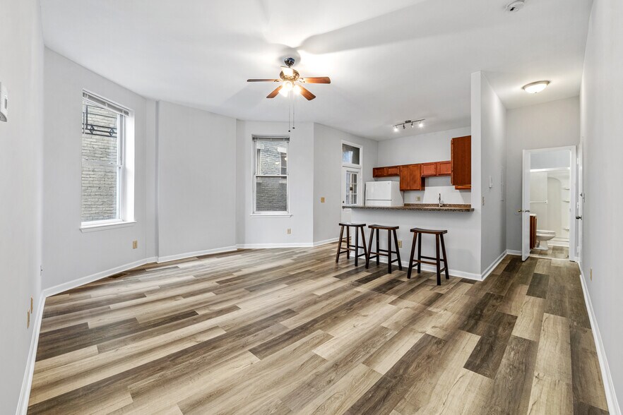 More Photos Of 3213 Vine St, Cincinnati Apartments For Sale