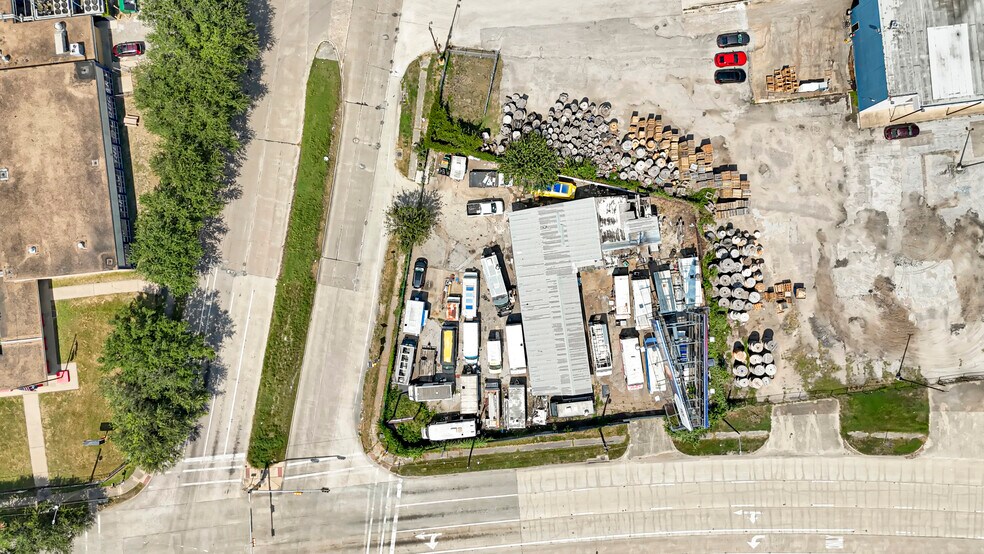 More Photos Of 3803 Eastex Fwy, Houston General Retail For Sale