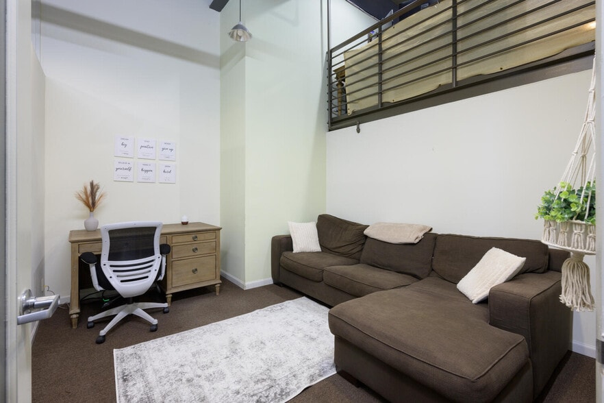 More Photos Of 400 Clematis St, West Palm Beach Loft Creative Space For Sale