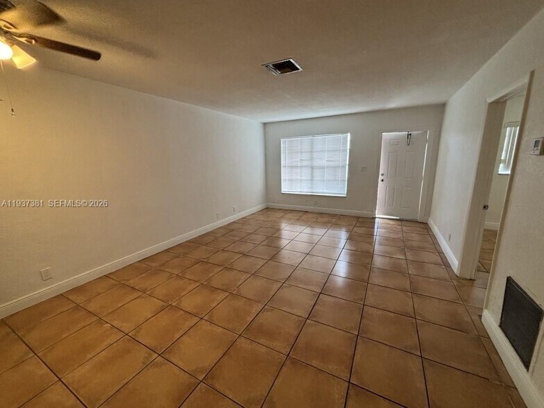 More Photos Of 1471 NW 22nd St, Fort Lauderdale Multifamily For Sale