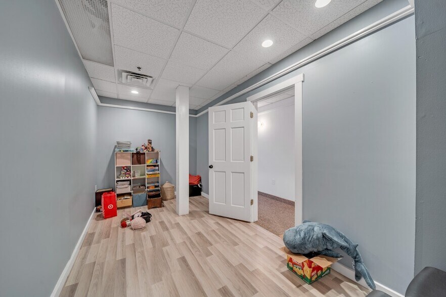 More Photos Of 622-624 Valley Rd, Montclair Storefront Retail Office For Lease