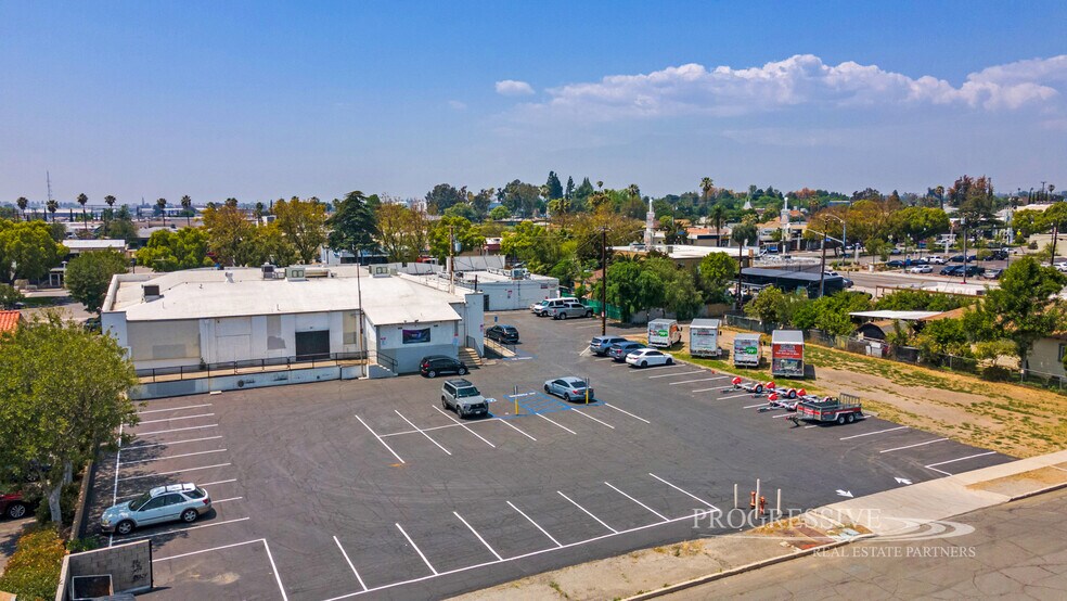 More Photos Of 211-230 S Riverside Ave, Rialto Storefront Retail Office For Lease