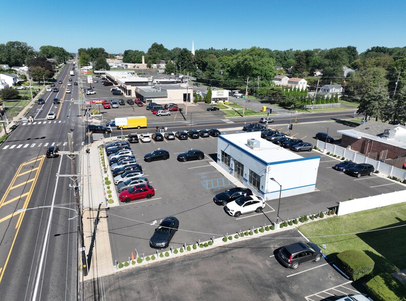 More Photos Of 305 E County Line Rd, Hatboro Auto Dealership For Sale
