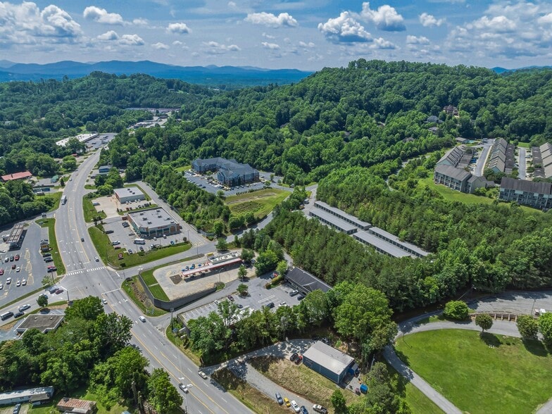 More Photos Of 9 Fallen Spruce Dr, Asheville General Retail For Sale