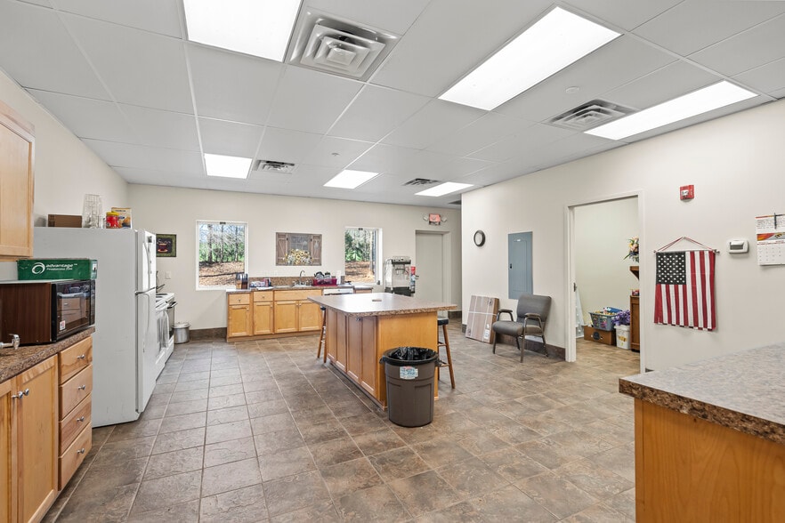 More Photos Of 4700 Isenhour Rd, Kannapolis Religious Facility For Sale