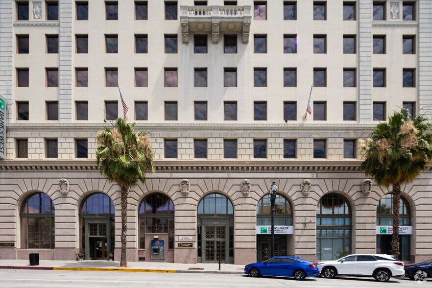 More Photos Of 595 E Colorado Blvd, Pasadena Office For Lease